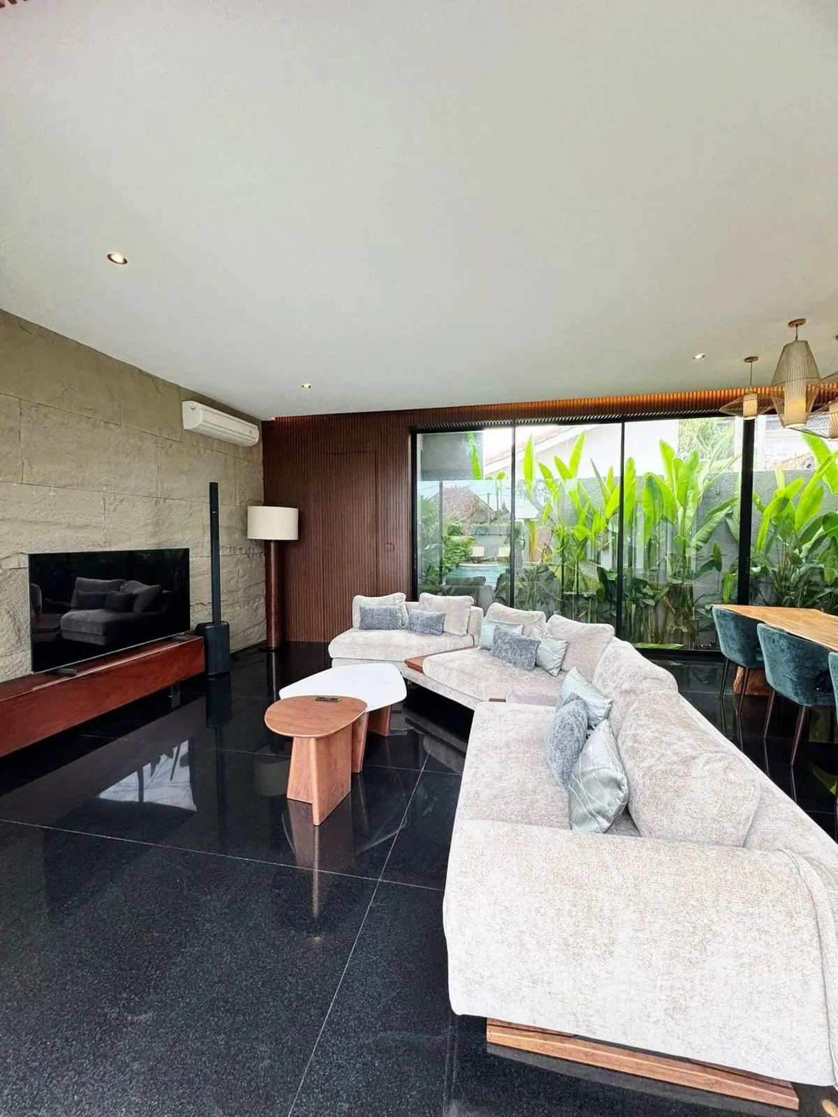 For sale / Freehold Brand New Cakra Villa 3 Bedroom — image 2