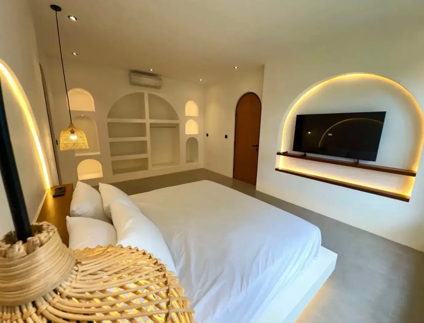 Brand New 2 bedrooms Villa -Tumbak Bayuh — image 3