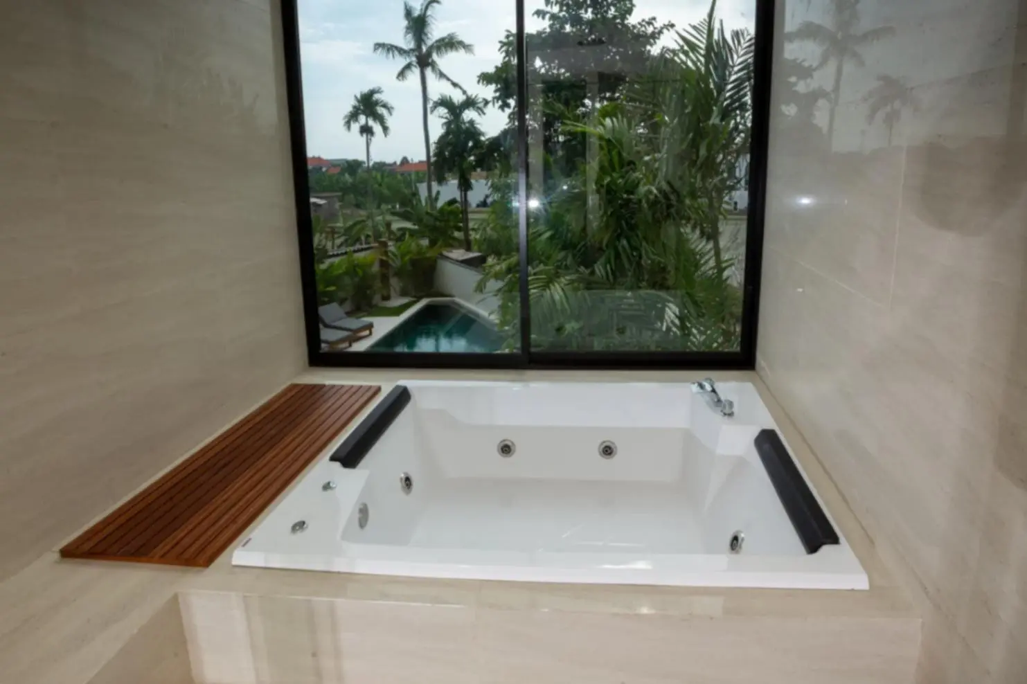 Canggu 3 bedroom — image 2