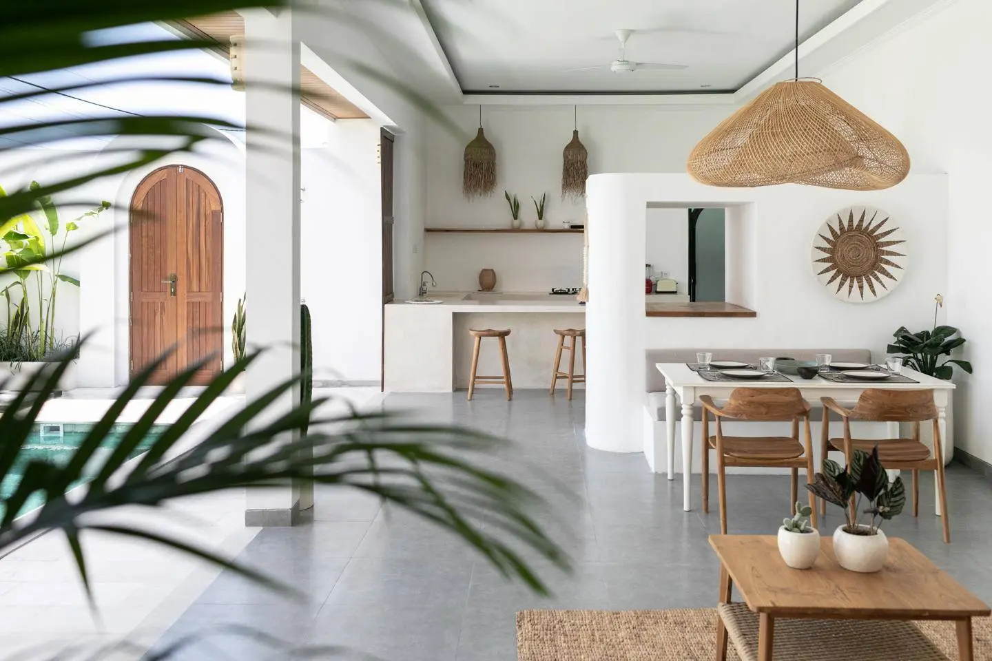2BR Tropical Oasis in Berawa