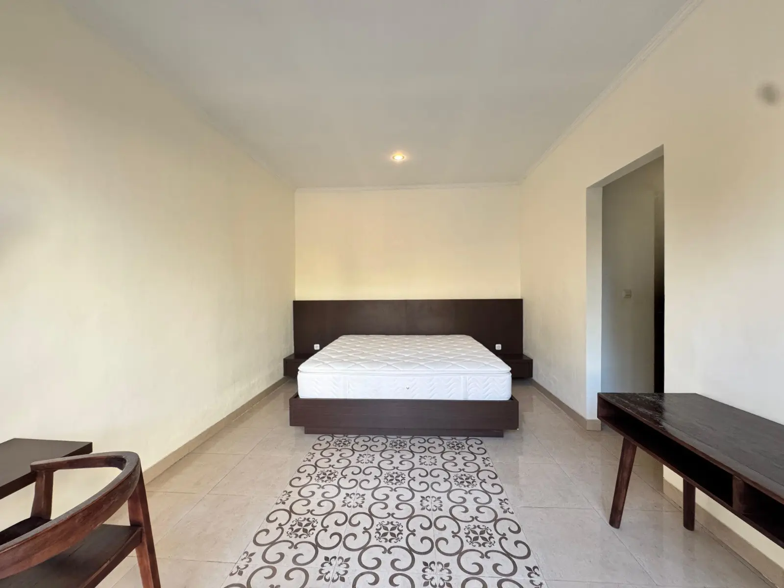 Brawa 2 bedroom walking to beach — image 1