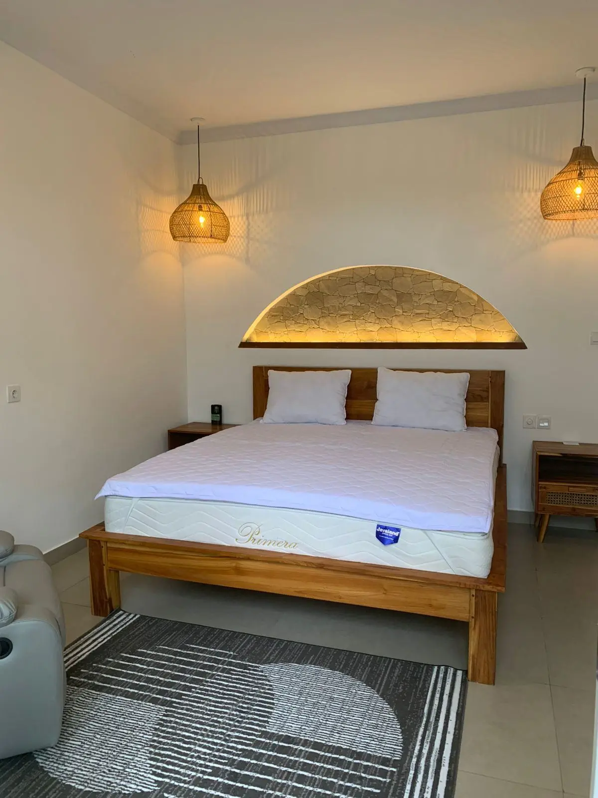 Seseh 2 bedroom — image 3