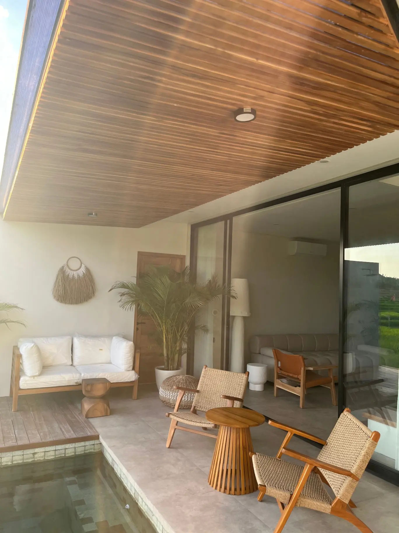 Modern 3BR Villa with Rooftop & Rice Pad — image 1