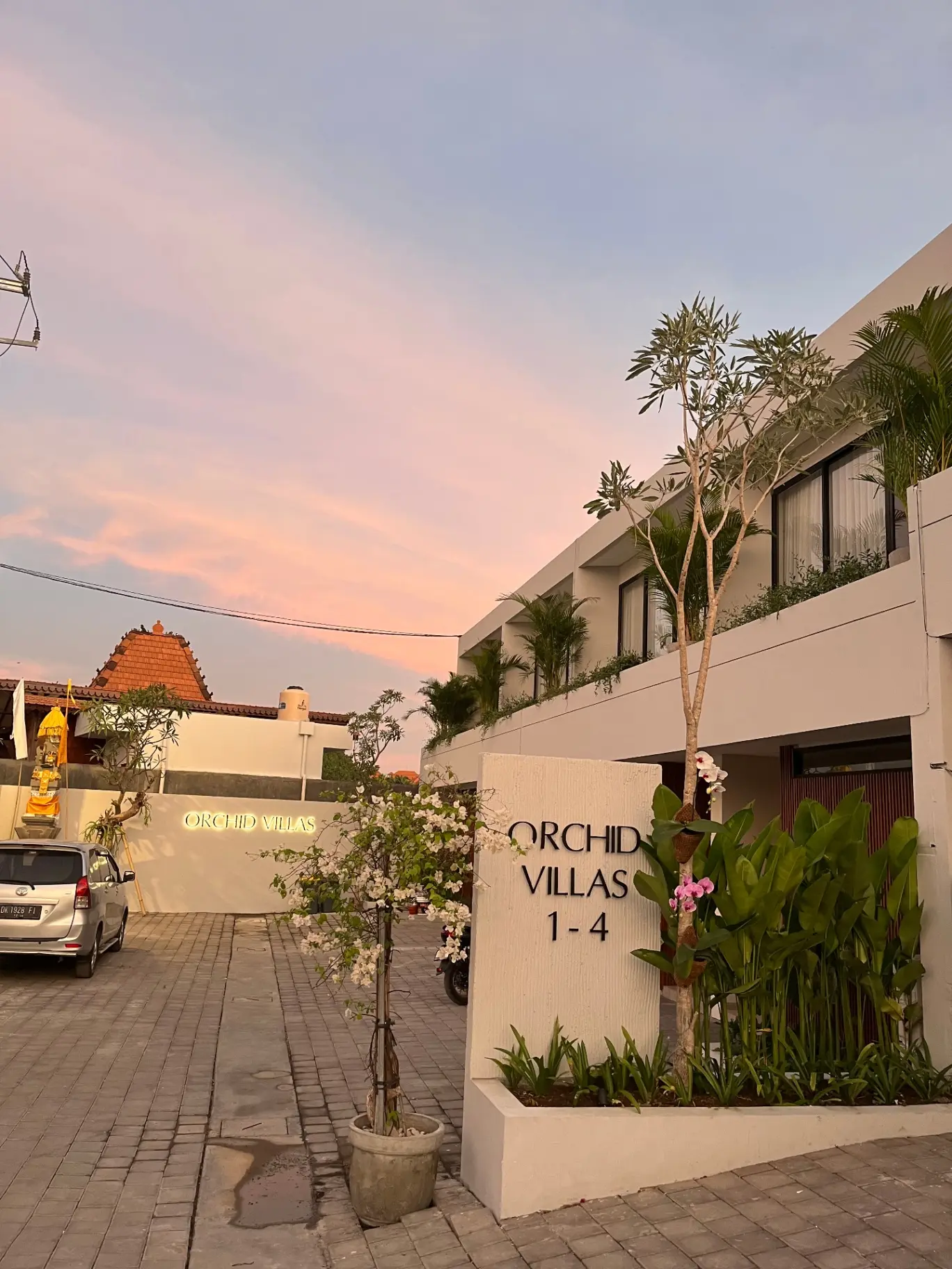 Modern 3BR Villa with Rooftop & Rice Pad — image 3