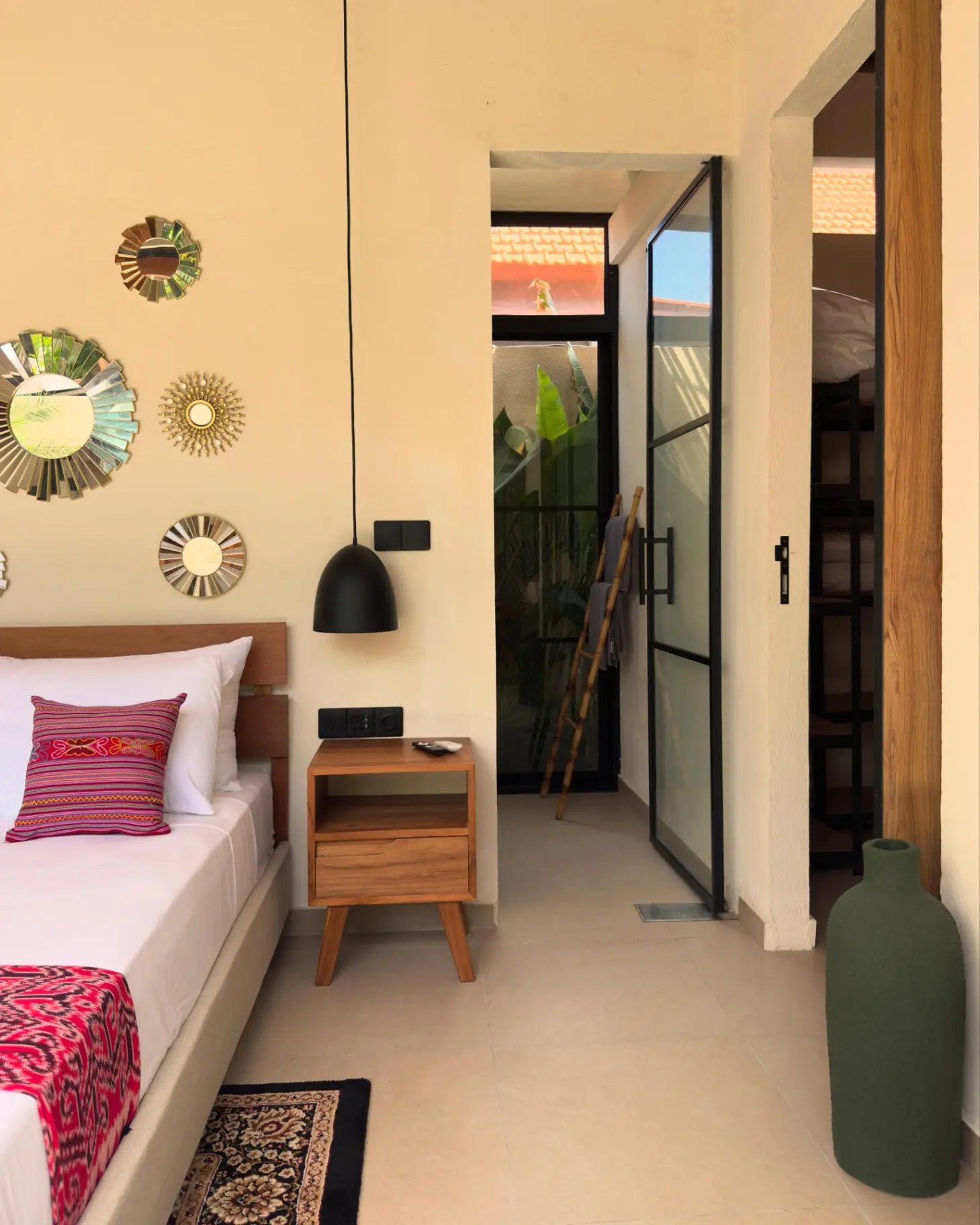 Modern 2BR Villa in Legian Near to Beach — image 1