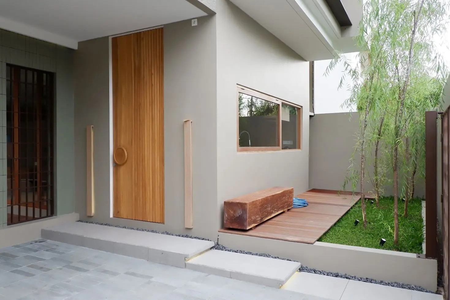 Modern 3BR Villa | Easy Access to Seminyak & Canggu — image 1