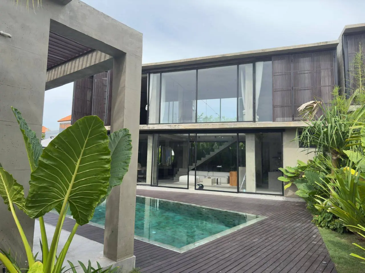 Tumbak bayuh 3 bedroom — image 1