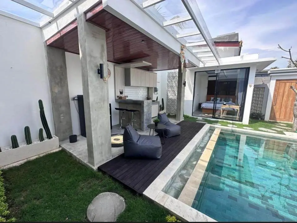 Modern 2 Bedrooms villa in Padonan Canggu — image 3
