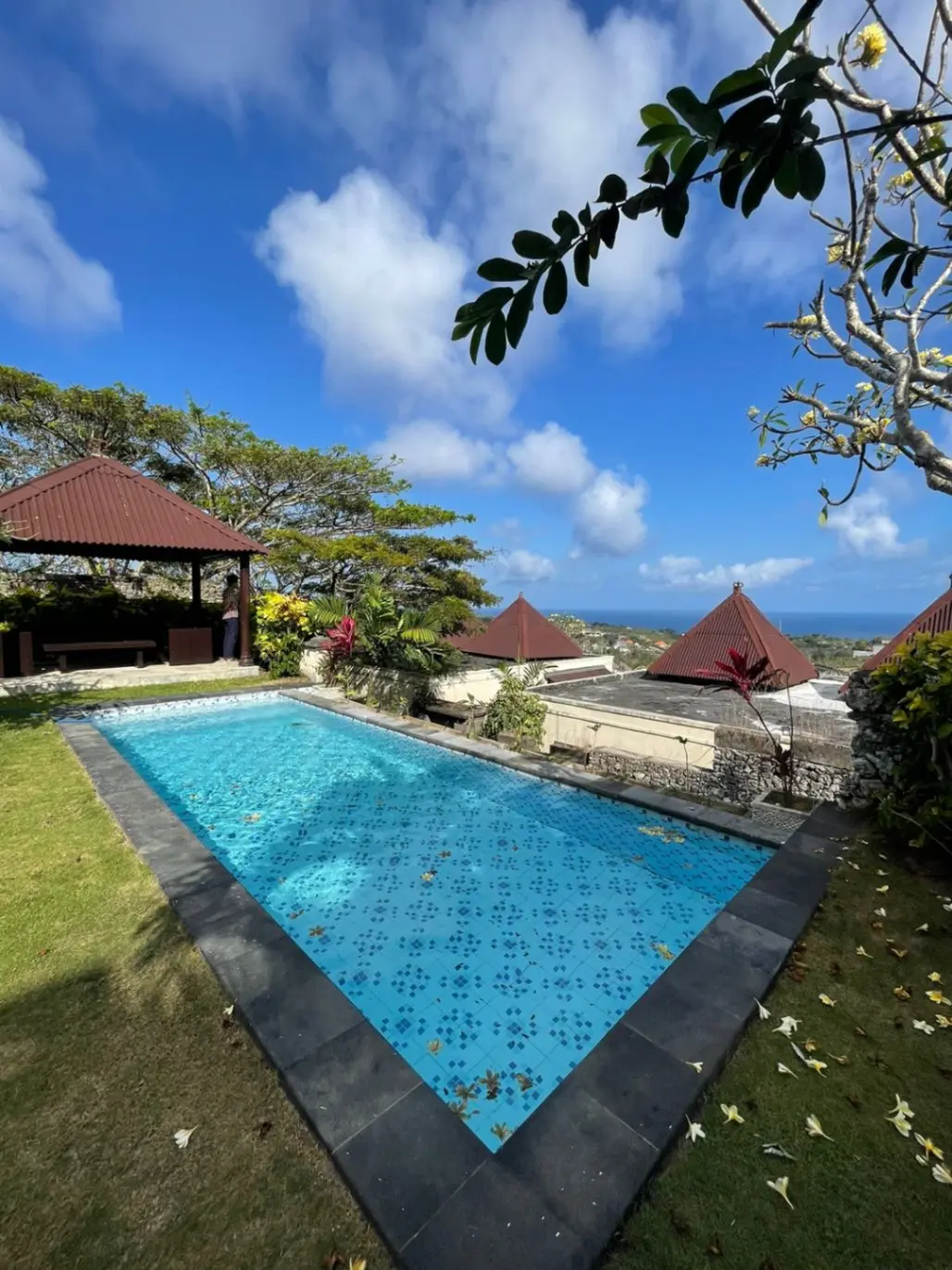 DO 341-FOR RENT VILLA WITH LUSH GARDEN IN PEACEFUL COMPLEX UNGASAN