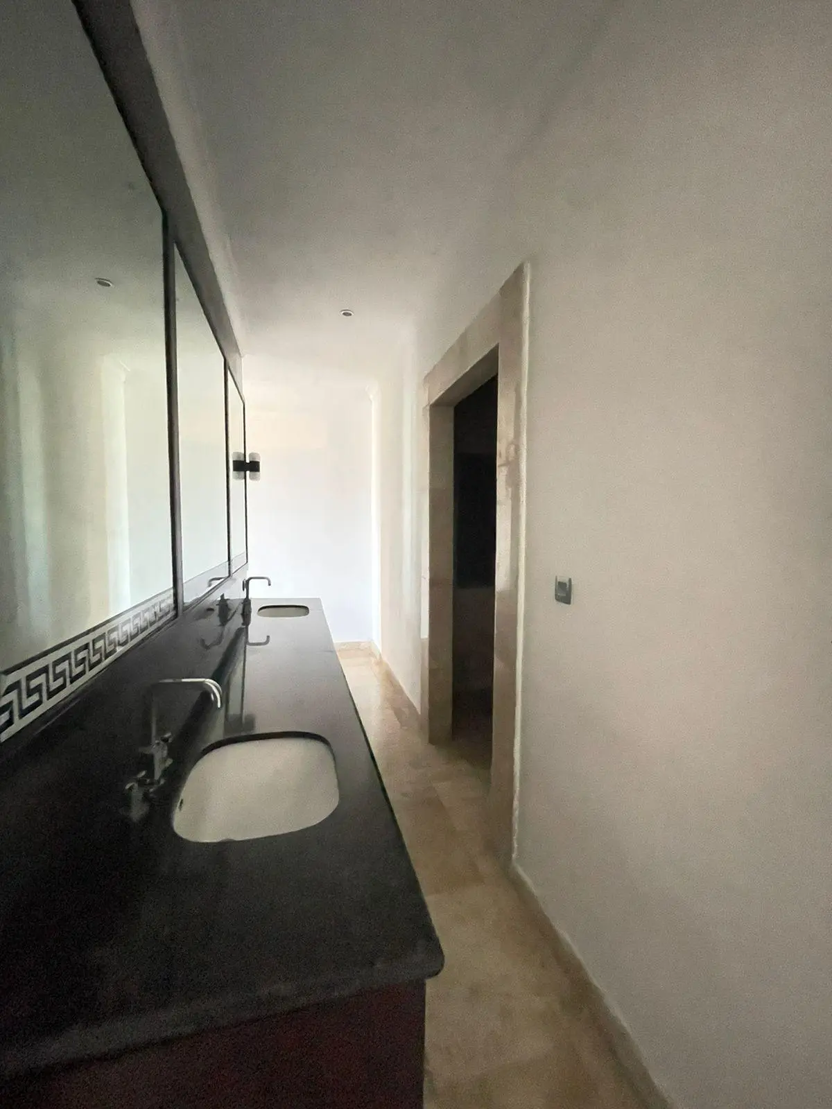 DO 341-FOR RENT VILLA WITH LUSH GARDEN IN PEACEFUL COMPLEX UNGASAN — image 2