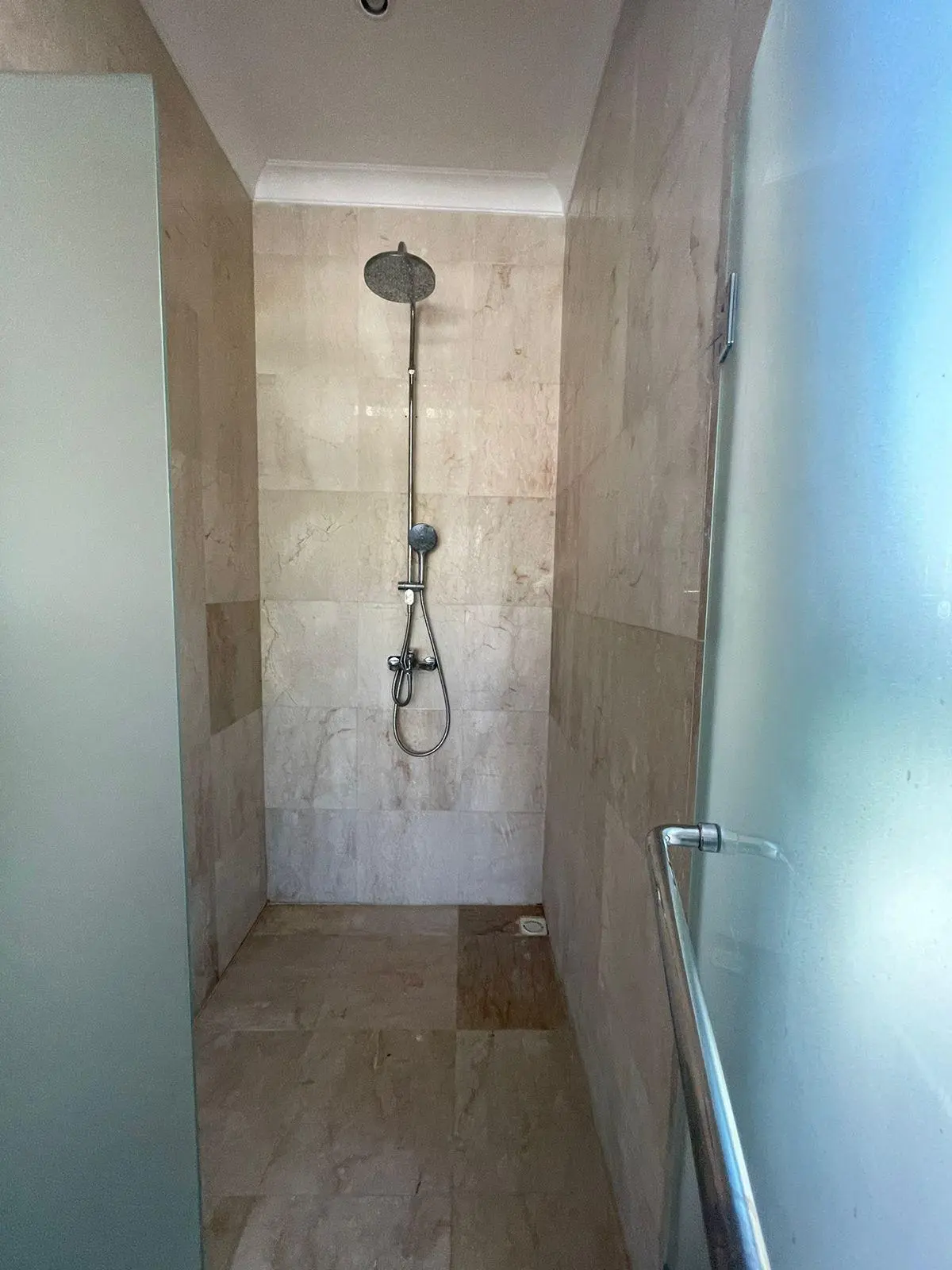 DO 340 - For Rent Villa with Garden in Peaceful Complex Ungasan — image 2