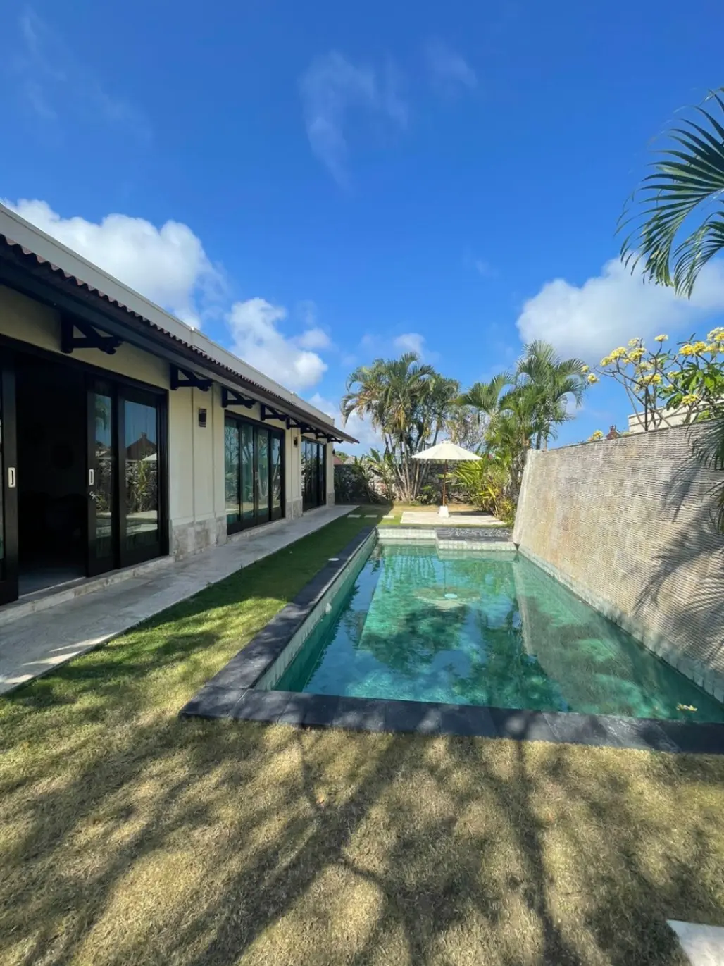 DO 340 - For Rent Villa with Garden in Peaceful Complex Ungasan