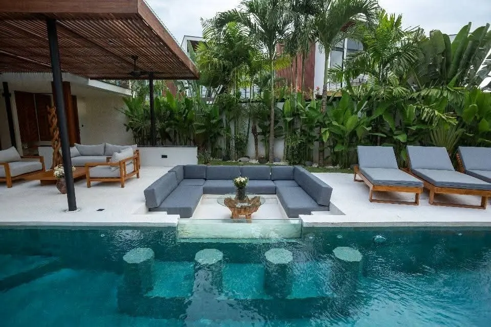 Villa For Rent 3 Bed In Canggu Badung Bali PO-3499 — image 1
