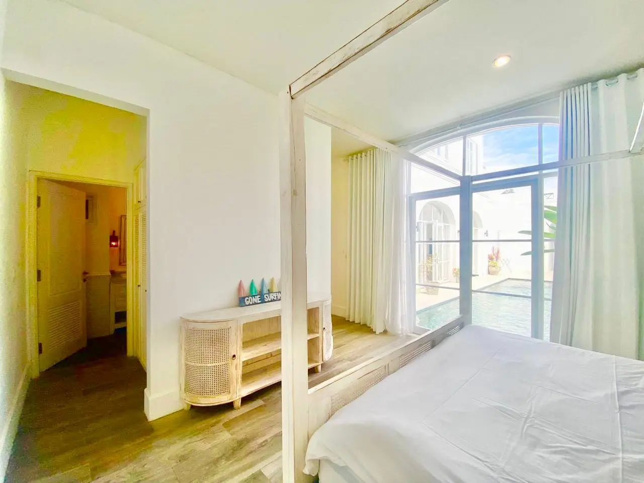 Villa For Rent 3 Bed In Berawa Tibubeneng Bali FM-3502 — image 2