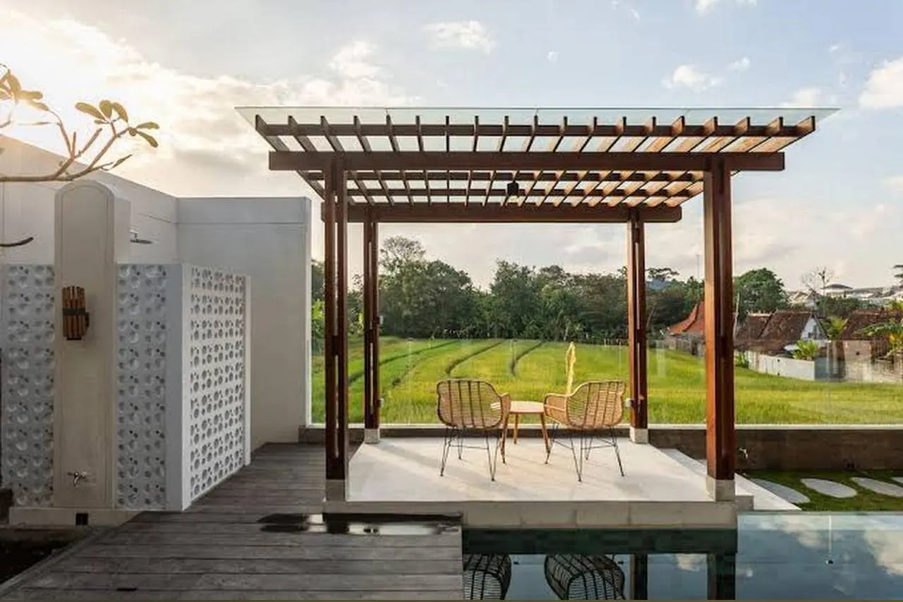 3BR Villa in Pererenan - Ricefield view — image 2