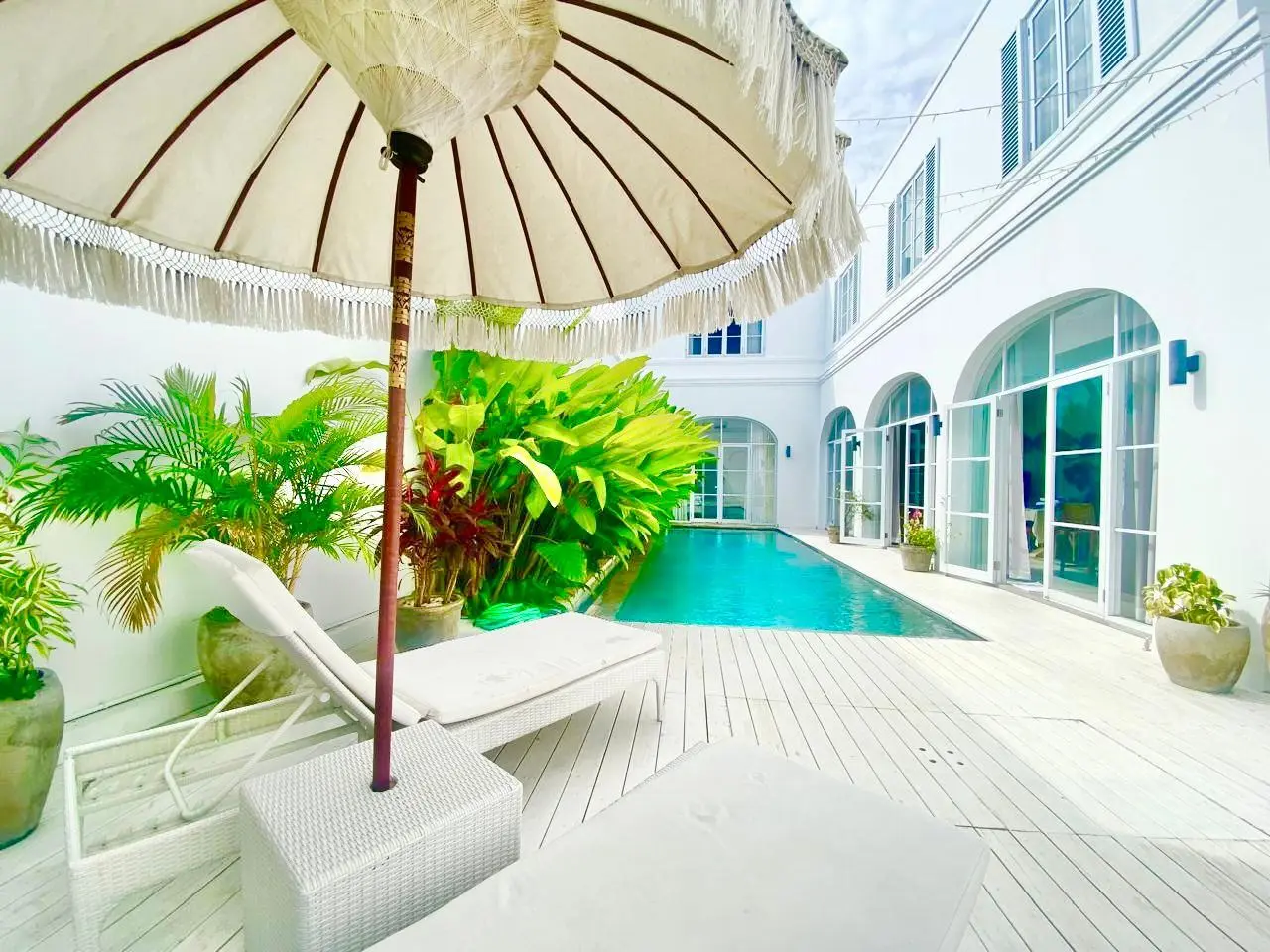 Villa For Rent 3 Bed In Berawa Tibubeneng Bali FM-3502