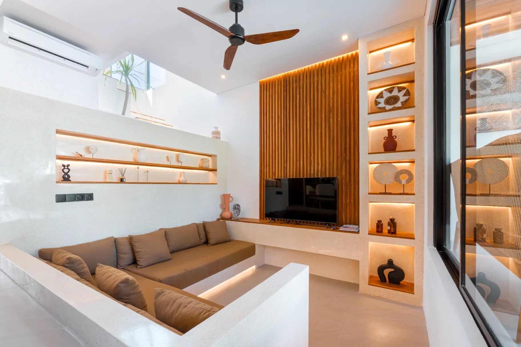 Off-plan 2BR Modern Villa Near Nunggalan Beach — image 3