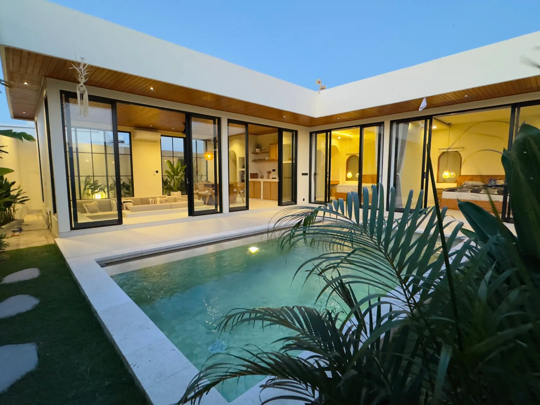 Tropical NEW Villa - 2BR - Seseh
