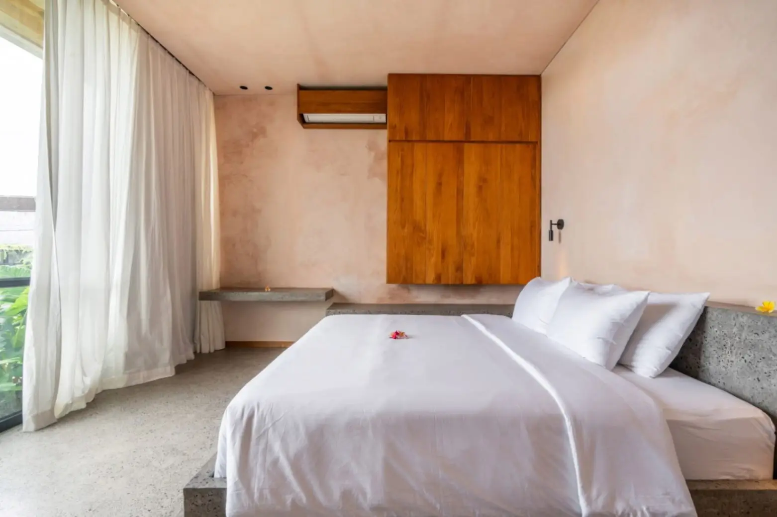 Tumbak bayuh 4 bedroom — image 2