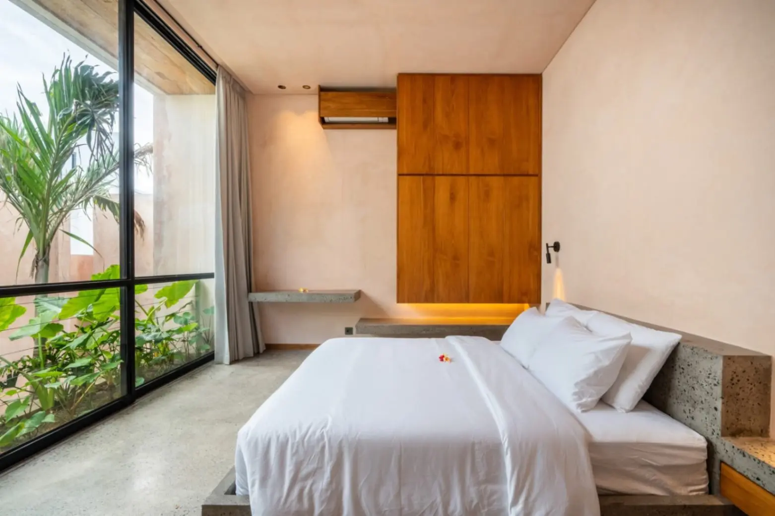Tumbak bayuh 4 bedroom — image 3