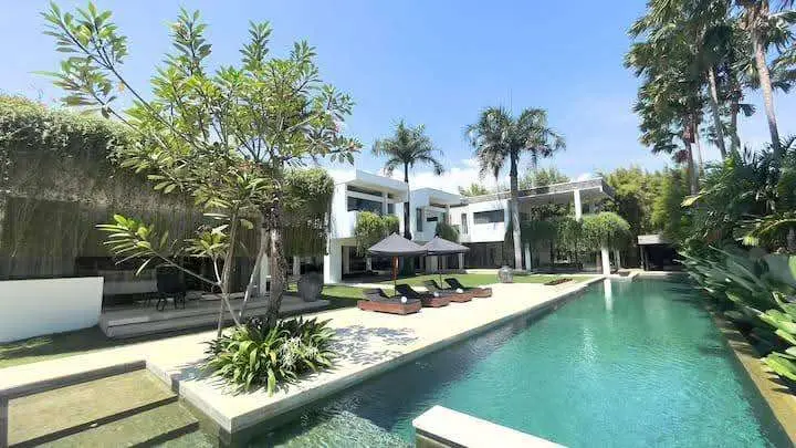 Tumbak bayuh 5 bedroom — image 3