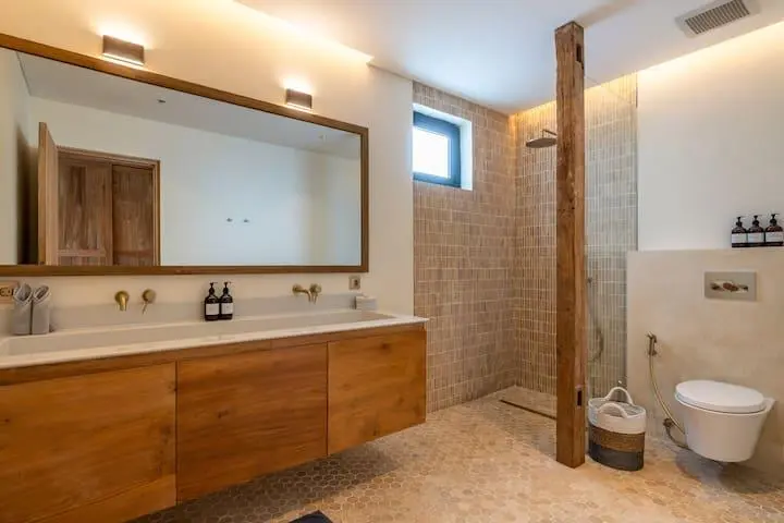 Canggu heart 4 bedroom — image 1