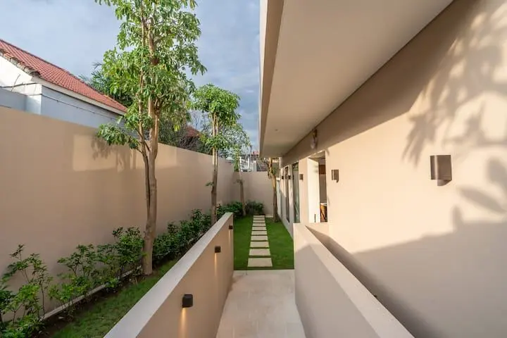 Canggu heart 4 bedroom — image 2