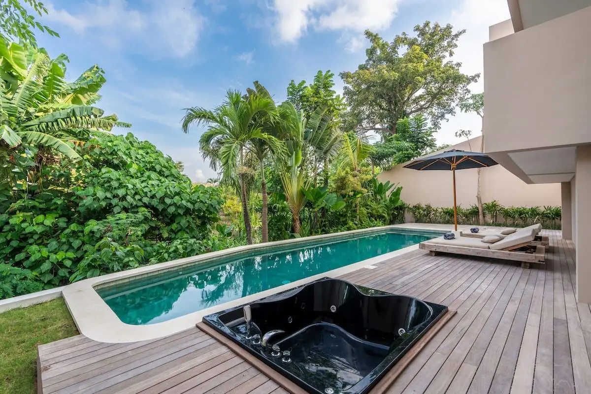 Canggu heart 4 bedroom — image 4