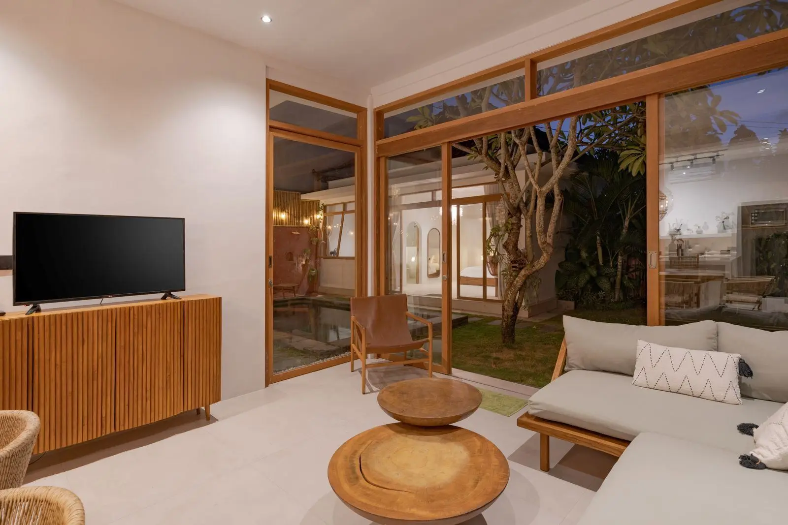 Modern 3BR Villa w/ Pool & Office — image 1