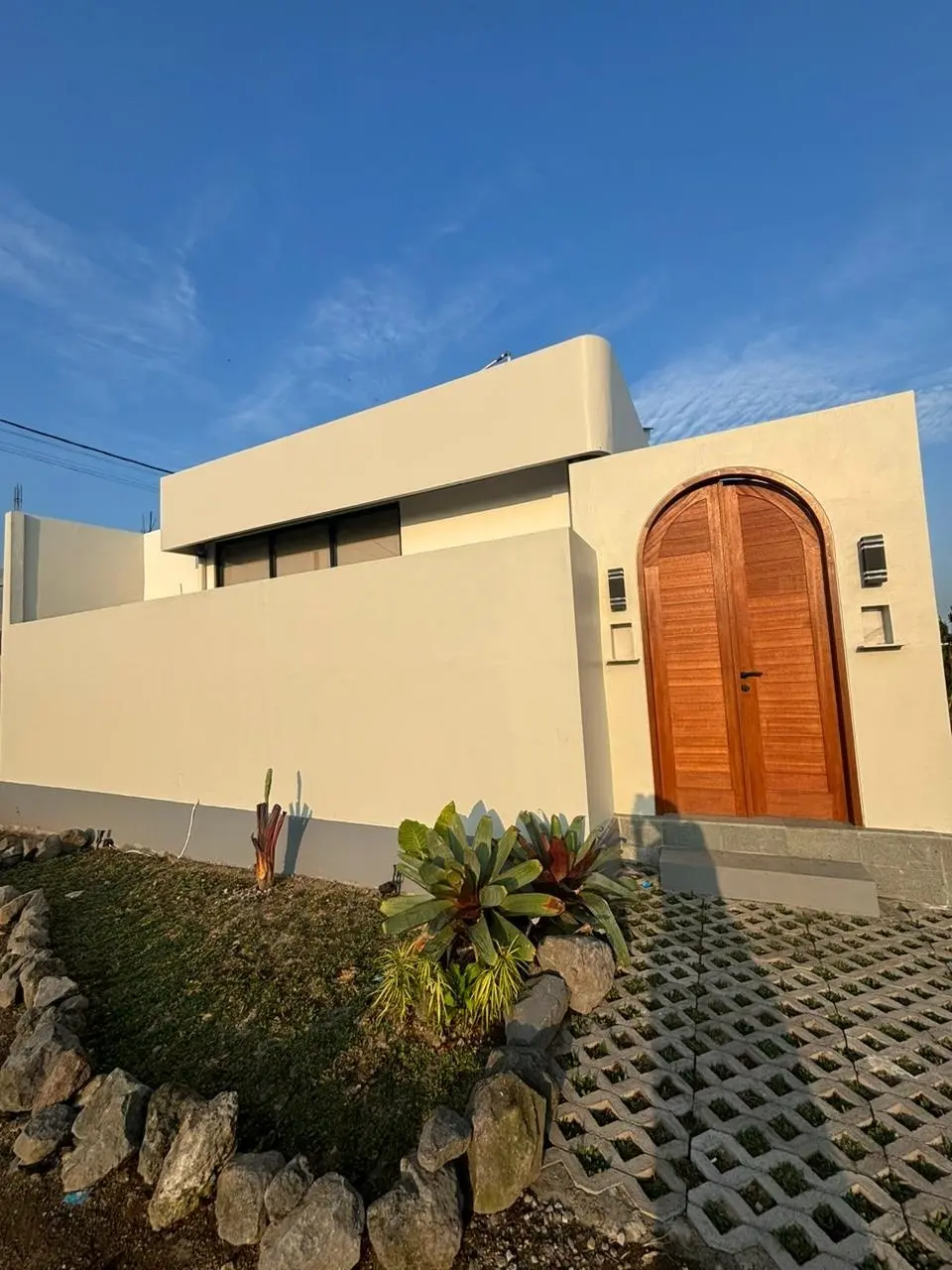 Villa For Rent 2 Bed In Jln Seseh Beach Bali ST-3505