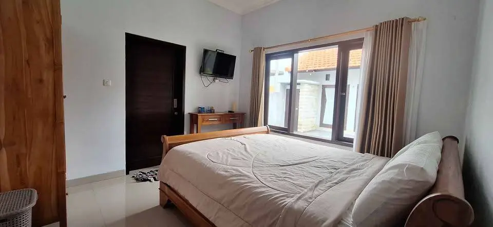 Modern 3 Bedrooms Villa in Pegending Canggu — image 4