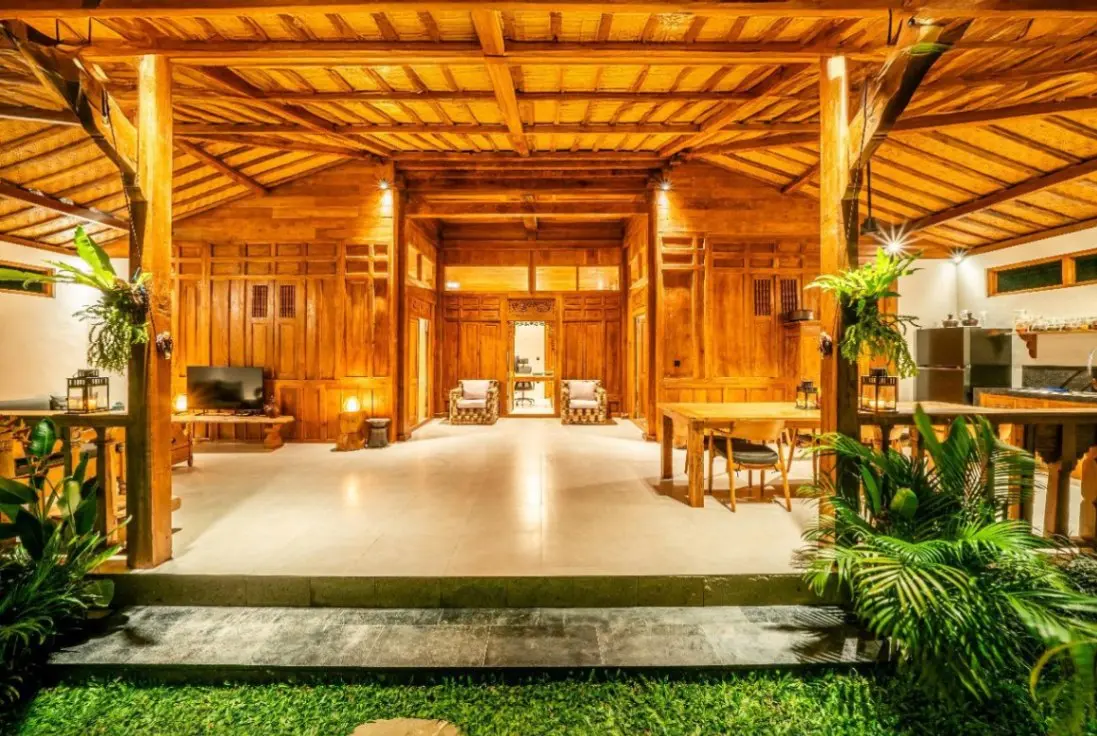3 Bedrooms | Garden | Pool — image 2