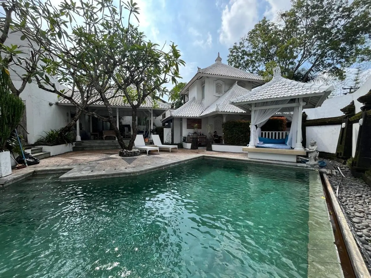 For Sale Villa Brand New 2 Bed In Kerobokan Badung Bali KD-3506
