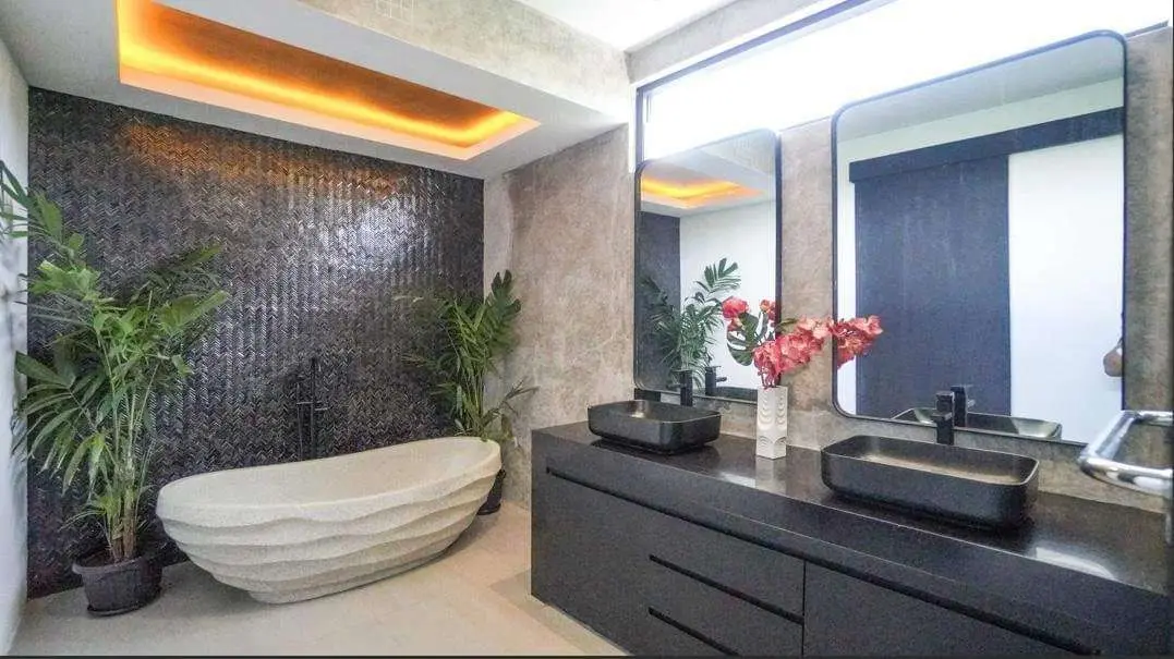 Tumbak bayuh 3 bedroom — image 4