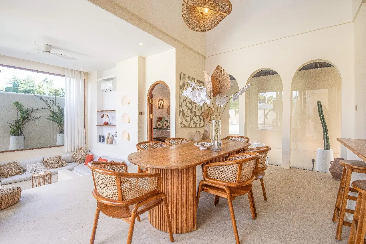 Tumbak bayuh 4 bedroom — image 1