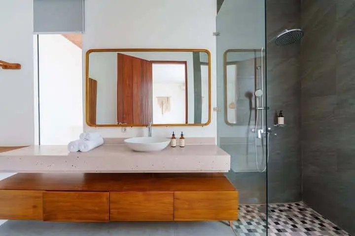 Tumbak bayuh 3 bedroom — image 3