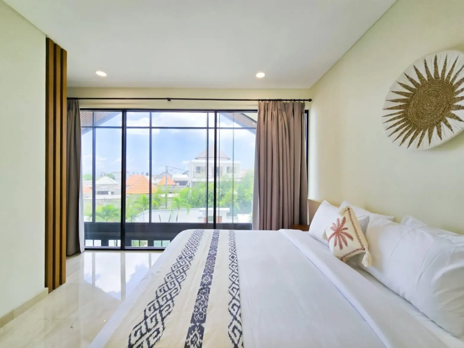 Tumbak bayuh 3 bedroom — image 1