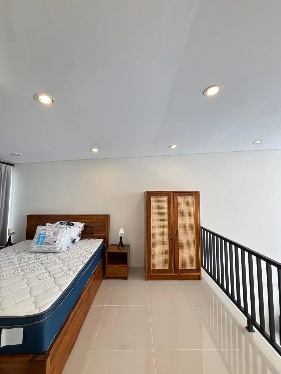 Tumbak bayuh one bedroom apartment — image 3