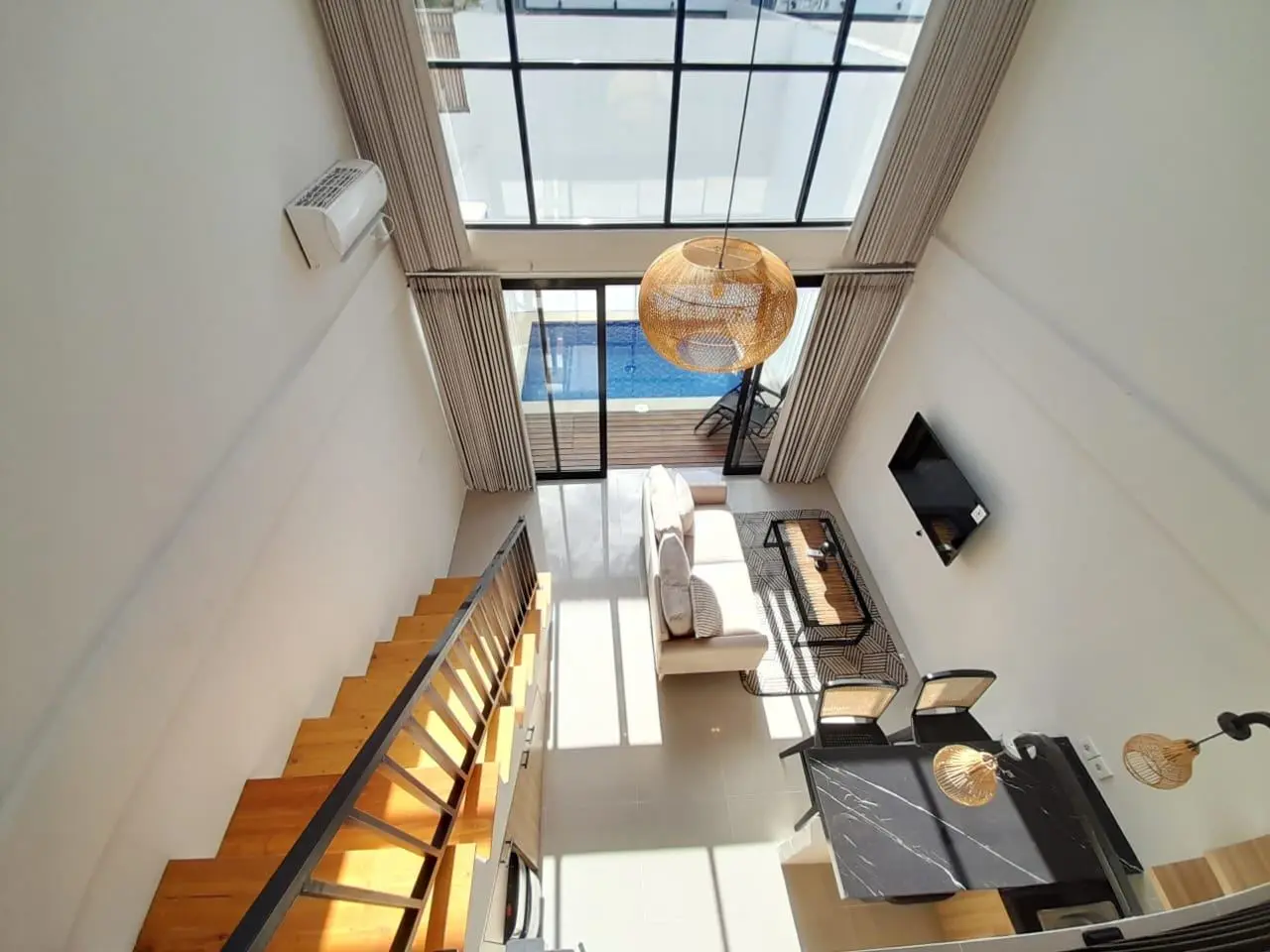 Mezzanine Loft Tumbak Bayuh