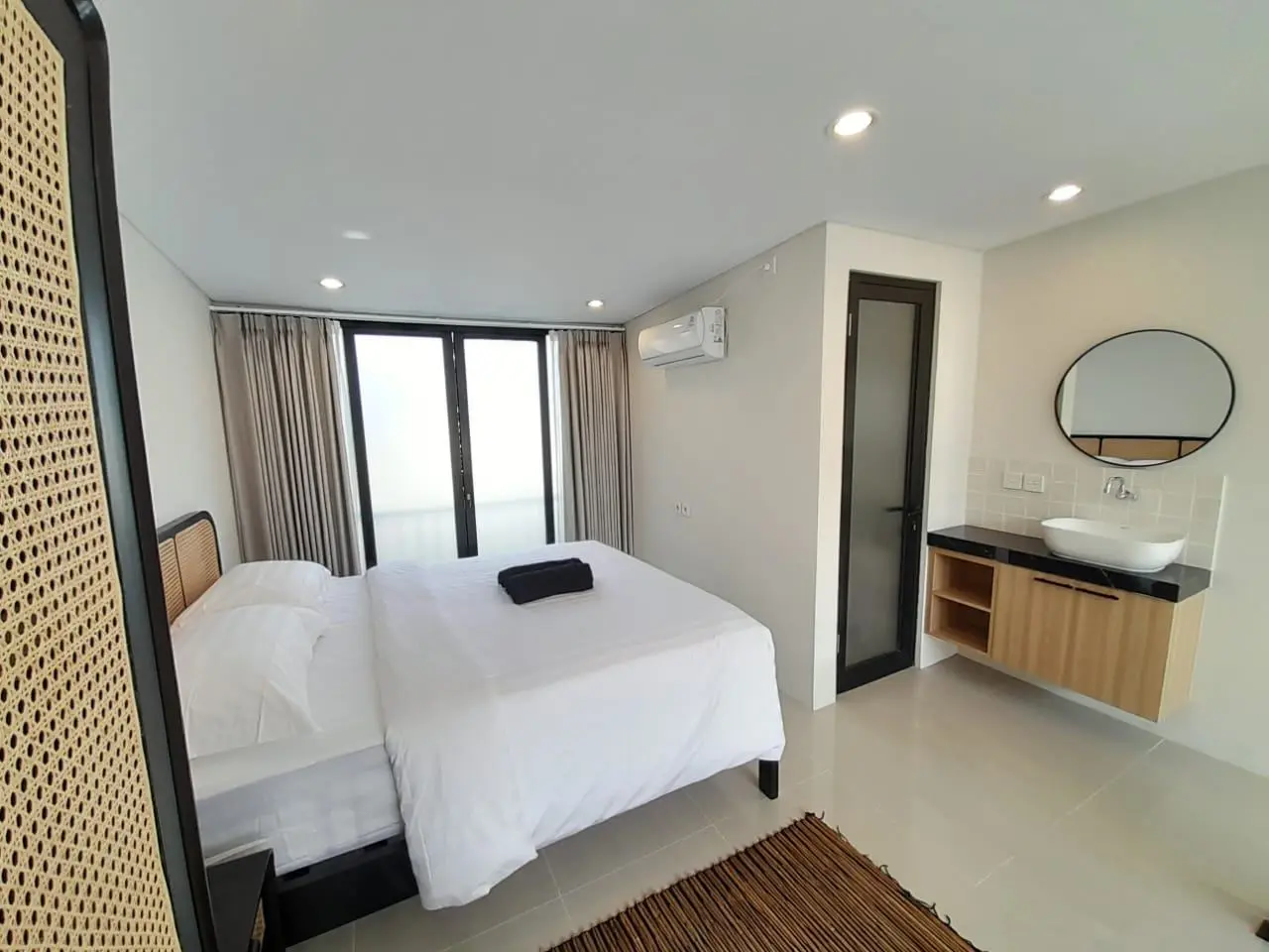 Mezzanine Loft Tumbak Bayuh — image 2
