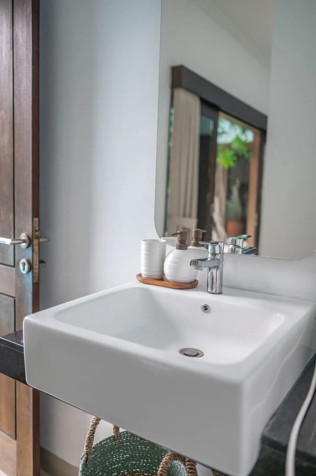 Villa Modern 2 Bed In Kerobokan Badung Bali AT-3517 — image 3