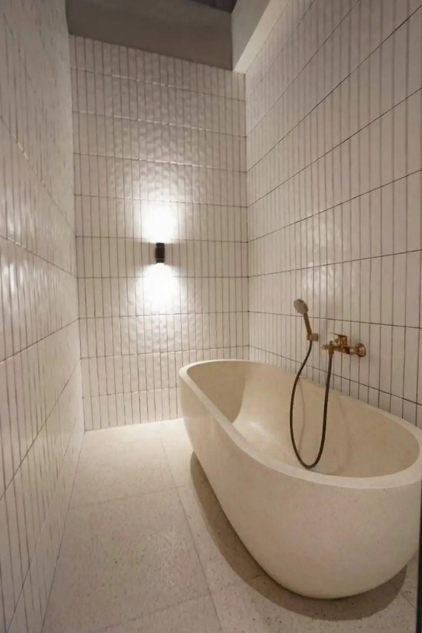 SESEH 3-bedroom — image 4