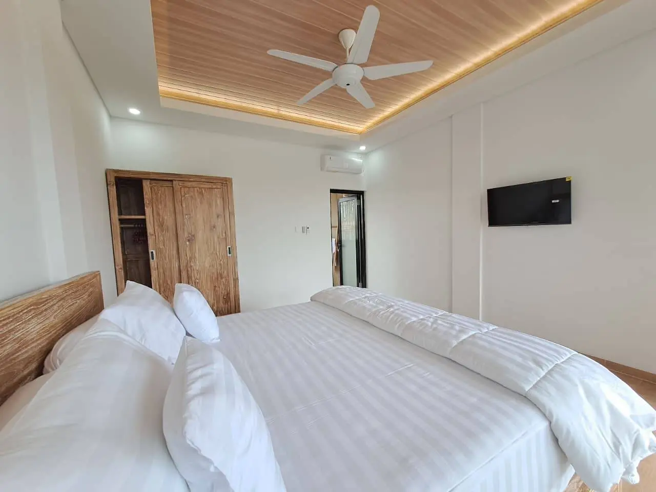 Stylish Two Bedroom Villa in Canggu — image 4