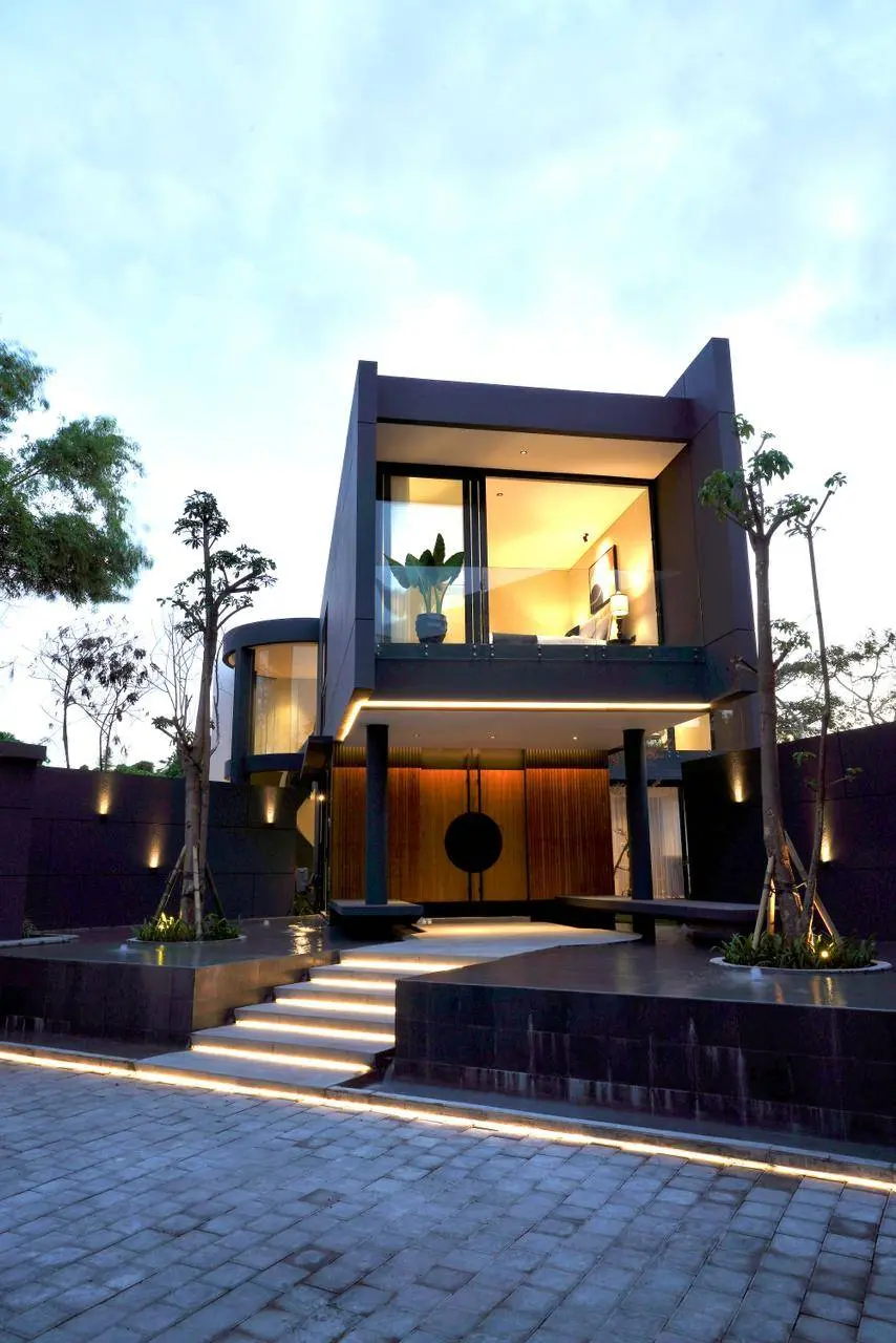 Villa For Rent 5 Bed with 5-Star Amenities in Pererenan EK-2535 — image 1
