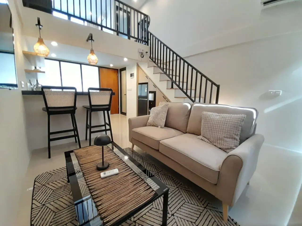 Modern 1 Bedroom Mezzanine Loft in Tumbak Bayuh - Pererenan — image 3