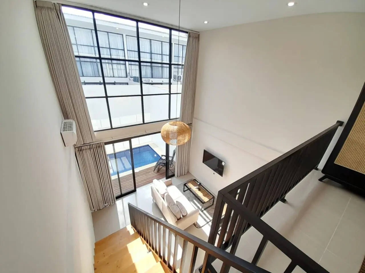 Modern 1 Bedroom Mezzanine Loft in Tumbak Bayuh - Pererenan — image 1