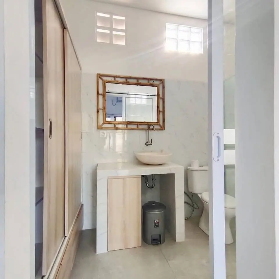 Modern Guesthouse in Babakan Canggu — image 3