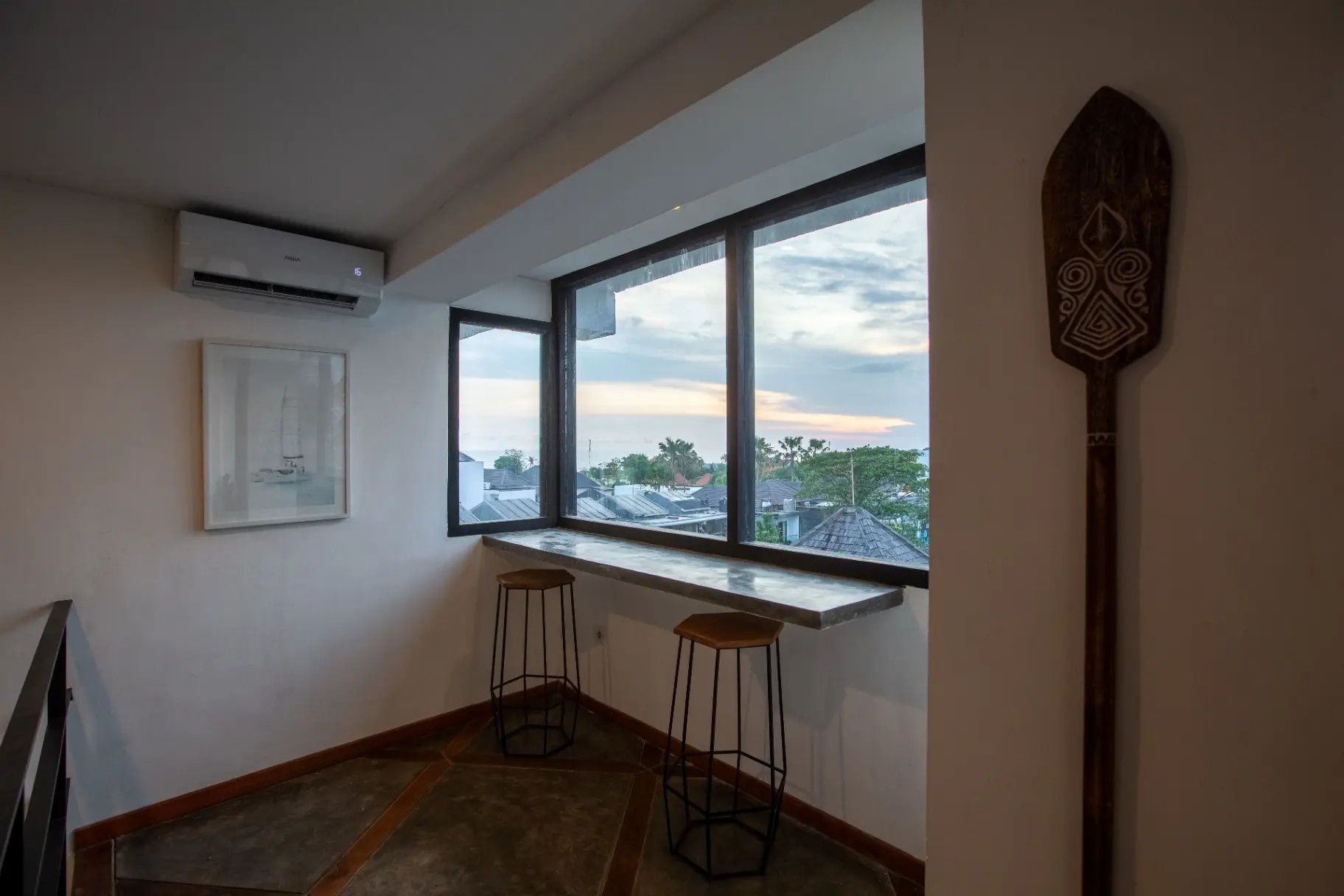 2BR Ocean-View Condo w/ 180° Sea View — image 3