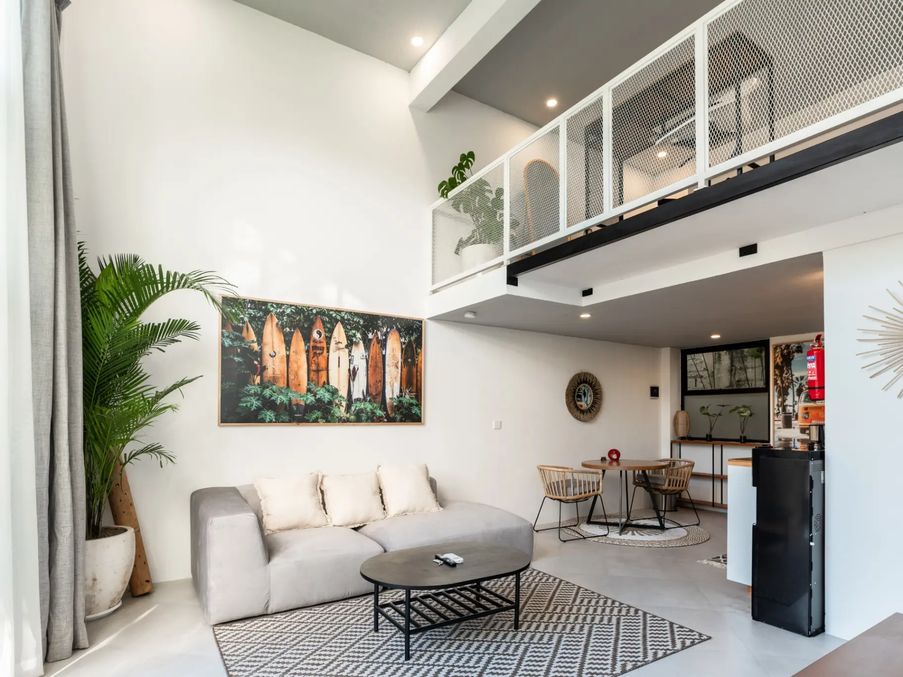 Stylish 1BR in Stunning Loft Complex — image 3
