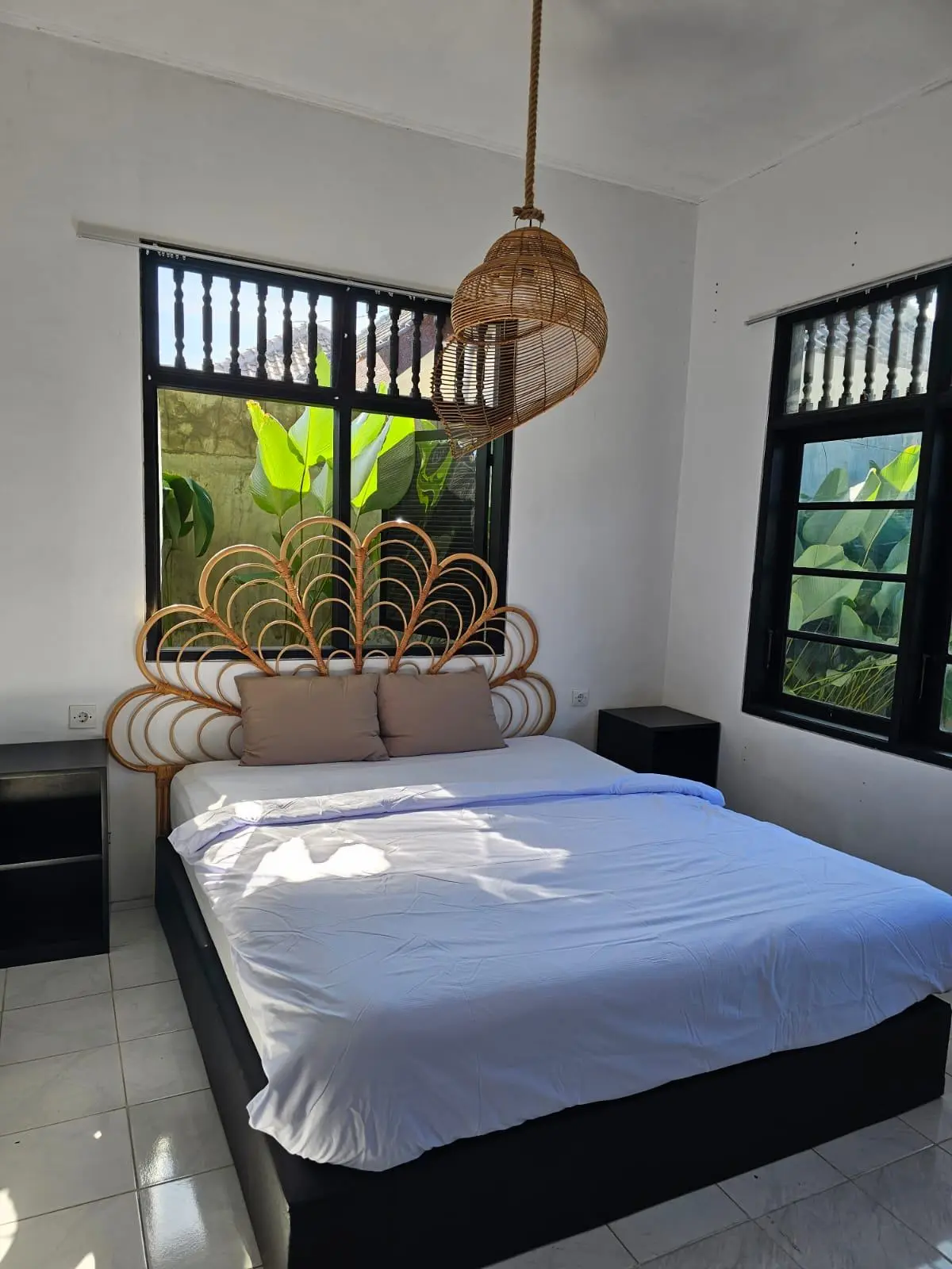 Pets Allowed | 3 BR House Sanur — image 2